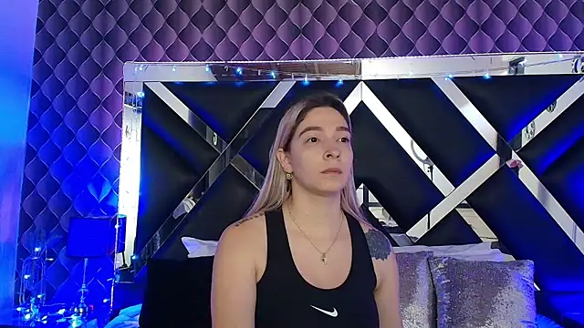 Snapshot of victoriaa_lee_ chatting on January 17, 2026, 8:12 pm victoriaa lee online show from January 17, 2026, 8:12 pm