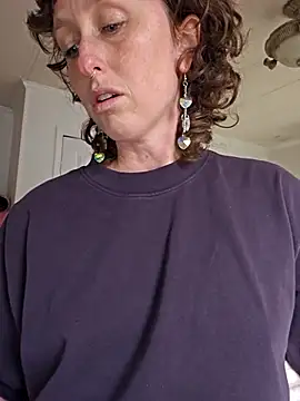 mossy kiss online show from January 15, 2026, 7:28 pm