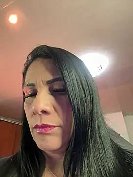 Snapshot of saaalome_1 chatting on April 28, 2026, 10:25 pm saaalome 1 online show from April 28, 2026, 10:25 pm