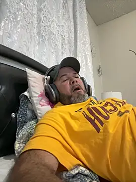 Snapshot of Cristian-Brayan chatting on October 30, 2025, 10:57 am Cristian-Brayan online show from October 30, 2025, 10:57 am