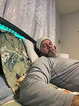 Snapshot of Cristian-Brayan chatting on February 2, 2026, 11:26 pm Cristian-Brayan online show from February 2, 2026, 11:26 pm