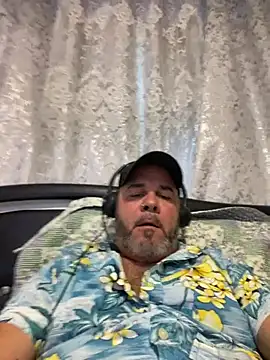 Snapshot of Cristian-Brayan chatting on July 24, 2026, 1:40 pm Cristian-Brayan online show from July 24, 2026, 1:40 pm