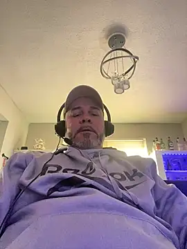 Snapshot of Cristian-Brayan chatting on February 8, 2026, 1:53 pm Cristian-Brayan online show from February 8, 2026, 1:53 pm