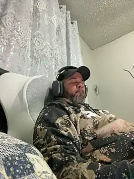 Snapshot of Cristian-Brayan chatting on October 31, 2025, 12:13 pm Cristian-Brayan online show from October 31, 2025, 12:13 pm