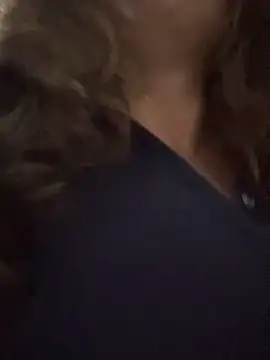 Snapshot of gabiTetas chatting on October 18, 2025, 10:45 pm gabiTetas online show from October 18, 2025, 10:45 pm