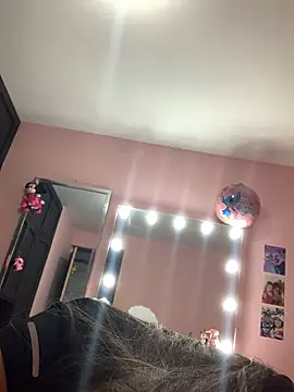 Snapshot of gabiTetas chatting on December 13, 2024, 11:06 pm gabiTetas online show from December 13, 2024, 11:06 pm