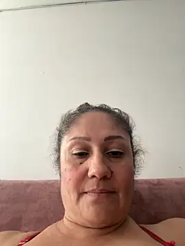 Snapshot of gabiTetas chatting on September 15, 2025, 7:03 pm gabiTetas online show from September 15, 2025, 7:03 pm