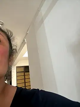 Snapshot of gabiTetas chatting on October 26, 2025, 7:25 pm gabiTetas online show from October 26, 2025, 7:25 pm