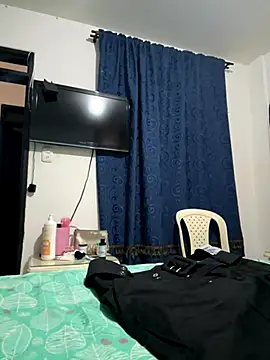 Snapshot of gabiTetas chatting on September 12, 2025, 7:35 pm gabiTetas online show from September 12, 2025, 7:35 pm