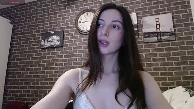  Hot Lady  online show from February 16, 2025, 10:44 pm