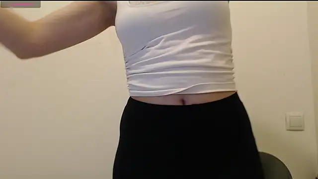 Snapshot of _Hot_Lady_ chatting on January 17, 2026, 4:43 pm Hot Lady online show from January 17, 2026, 4:43 pm