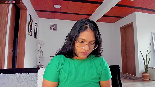 Snapshot of iriss_25 chatting on September 25, 2025, 11:16 am iriss 25 online show from September 25, 2025, 11:16 am