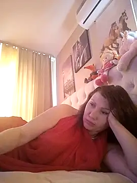 Snapshot of ROXOLANAA_SEXY chatting on December 4, 2025, 10:03 am ROXOLANAA SEXY online show from December 4, 2025, 10:03 am