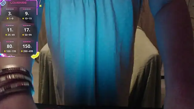 Snapshot of ROXOLANAA_SEXY chatting on November 10, 2025, 12:59 am ROXOLANAA SEXY online show from November 10, 2025, 12:59 am