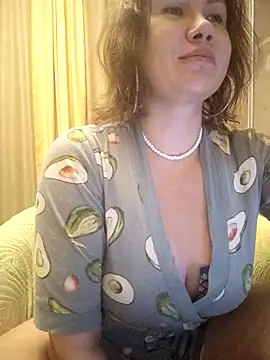 Snapshot of ROXOLANAA_SEXY chatting on October 29, 2025, 9:58 pm ROXOLANAA SEXY online show from October 29, 2025, 9:58 pm