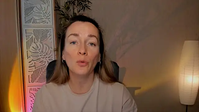 RebeccaMartinez online show from February 21, 2026, 6:37 am