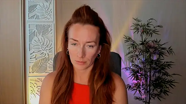 Snapshot of RebeccaMartinez chatting on July 27, 2026, 8:21 am RebeccaMartinez online show from July 27, 2026, 8:21 am