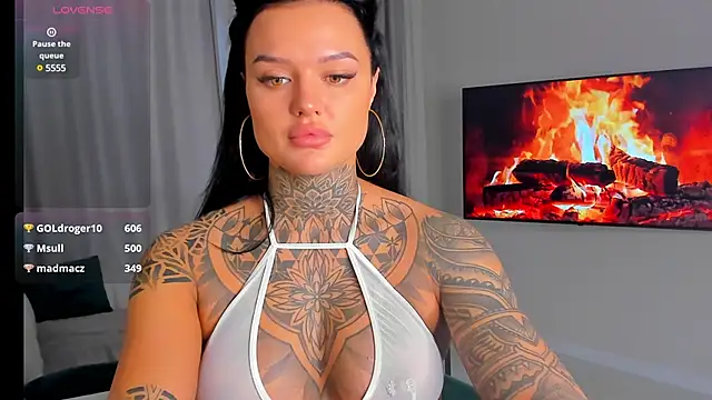 Snapshot of pantera_flashh chatting on February 19, 2025, 12:00 pm pantera flashh online show from February 19, 2025, 12:00 pm