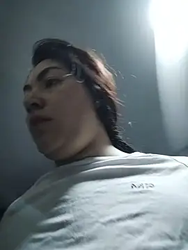 Snapshot of katha_steele_ chatting on November 22, 2025, 10:36 am katha steele online show from November 22, 2025, 10:36 am