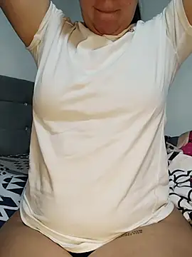 Snapshot of katha_steele_ chatting on October 23, 2025, 8:35 am katha steele online show from October 23, 2025, 8:35 am