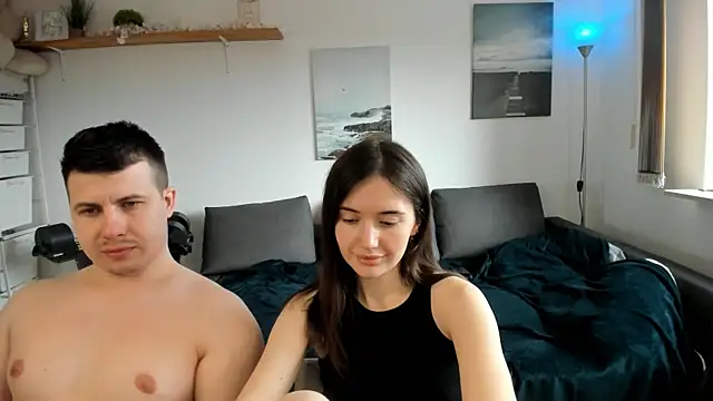 Snapshot of PollyFlame chatting on March 18, 2025, 10:39 am PollyFlame online show from March 18, 2025, 10:39 am