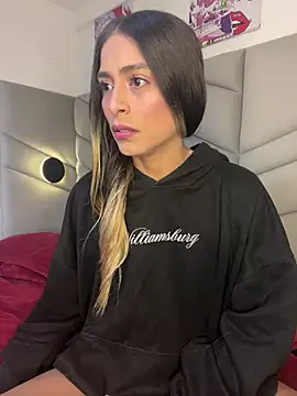 Snapshot of Liamiler01_ chatting on February 24, 2026, 2:12 am Liamiler01 online show from February 24, 2026, 2:12 am