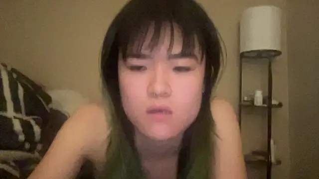 Snapshot of forbiddenfruitcake chatting on February 1, 2025, 1:12 am forbiddenfruitcake online show from February 1, 2025, 1:12 am