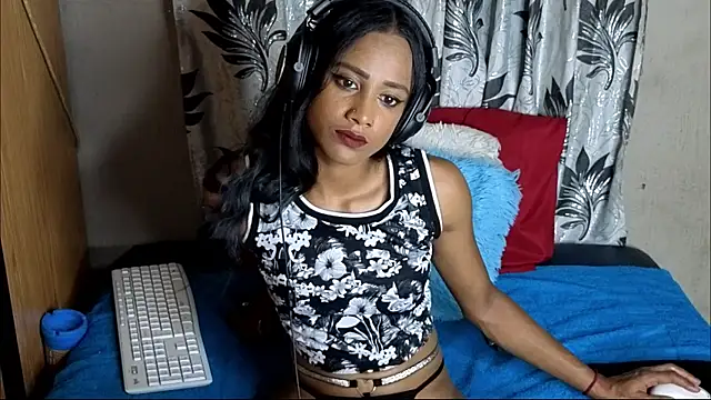 Snapshot of Eroticteasexoxox chatting on January 24, 2025, 8:32 pm Eroticteasexoxox online show from January 24, 2025, 8:32 pm
