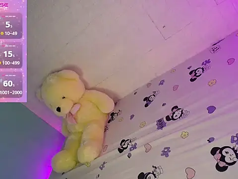 Snapshot of katie_white chatting on September 27, 2025, 9:37 am katie white online show from September 27, 2025, 9:37 am