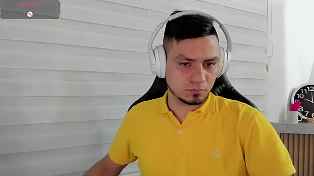 Snapshot of Rick_Diesel_ chatting on November 11, 2025, 3:01 am Rick Diesel online show from November 11, 2025, 3:01 am