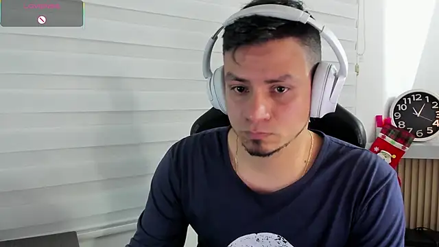 Snapshot of Rick_Diesel_ chatting on November 18, 2025, 4:05 am Rick Diesel online show from November 18, 2025, 4:05 am