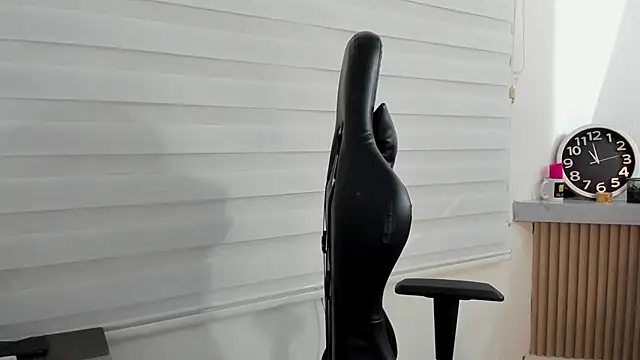 Snapshot of Rick_Diesel_ chatting on October 31, 2025, 3:58 am Rick Diesel online show from October 31, 2025, 3:58 am