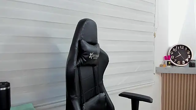 Snapshot of Rick_Diesel_ chatting on October 24, 2025, 3:38 am Rick Diesel online show from October 24, 2025, 3:38 am