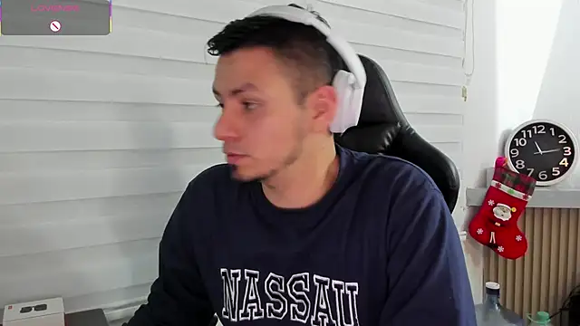 Snapshot of Rick_Diesel_ chatting on November 25, 2025, 4:13 am Rick Diesel online show from November 25, 2025, 4:13 am