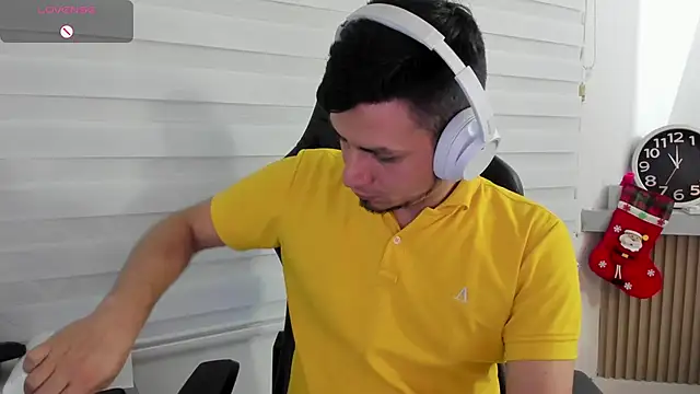 Snapshot of Rick_Diesel_ chatting on November 29, 2025, 4:01 am Rick Diesel online show from November 29, 2025, 4:01 am