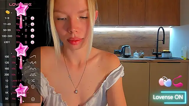 Olivia Bells online show from September 23, 2025, 8:38 pm