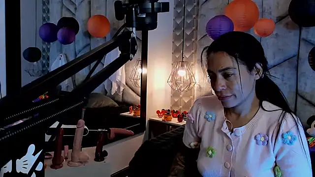 NiicolleMiller online show from October 31, 2025, 11:51 am