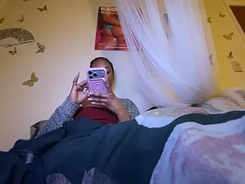 Iceblanca online show from February 12, 2026, 11:04 pm