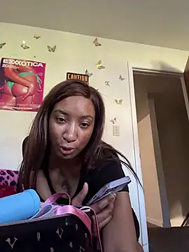 Iceblanca online show from April 16, 2026, 9:39 pm