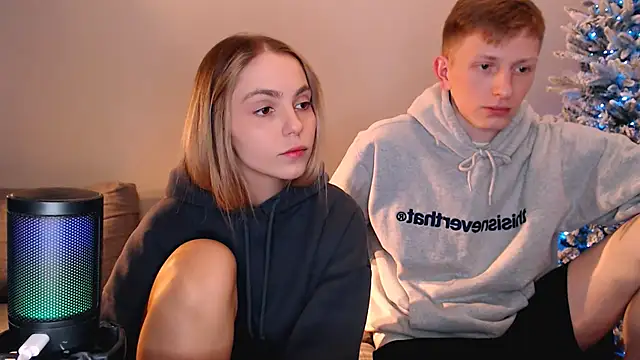 Snapshot of juliaanddima chatting on January 8, 2026, 10:27 pm juliaanddima online show from January 8, 2026, 10:27 pm