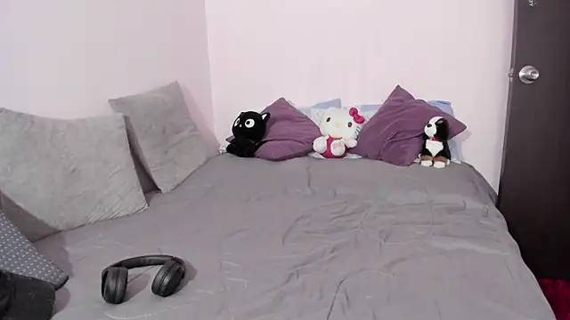 Room312  online show from June 5, 2026, 4:45 pm