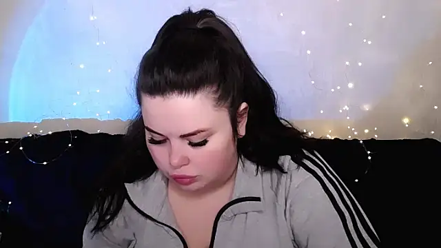 Emily Mo online show from March 6, 2026, 6:41 am