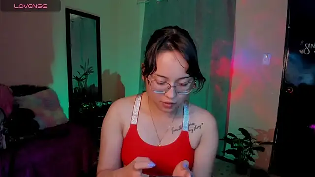 Snapshot of shantalc3rezo chatting on February 25, 2026, 7:58 pm shantalc3rezo online show from February 25, 2026, 7:58 pm