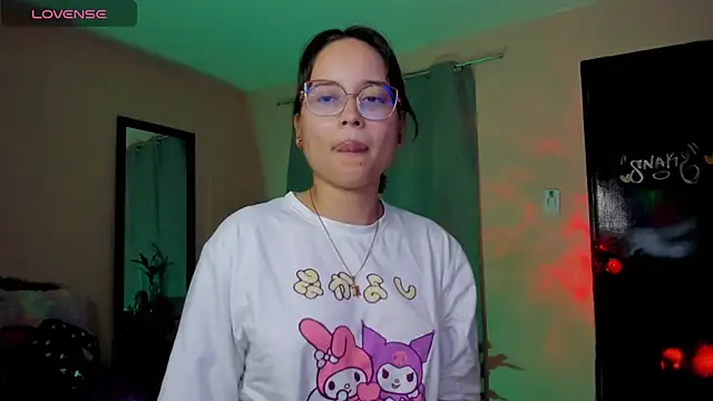 Snapshot of shantalc3rezo chatting on February 12, 2026, 8:30 pm shantalc3rezo online show from February 12, 2026, 8:30 pm