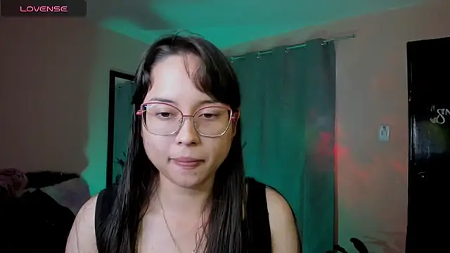 shantalc3rezo online show from February 24, 2026, 8:10 pm