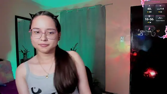 shantalc3rezo online show from February 13, 2026, 8:20 pm