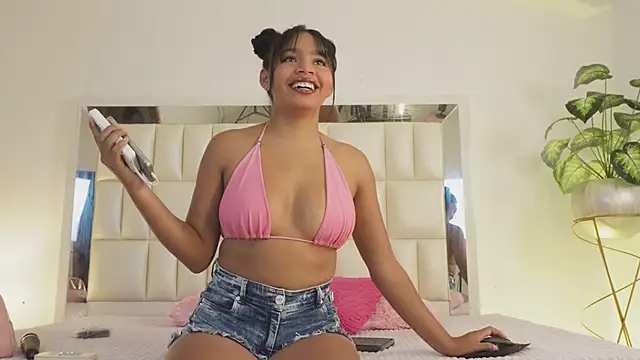 Snapshot of Anais_aradia chatting on February 11, 2025, 8:15 am Anais aradia online show from February 11, 2025, 8:15 am