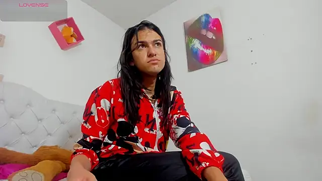 sweet1Girl online show from March 23, 2026, 1:33 pm