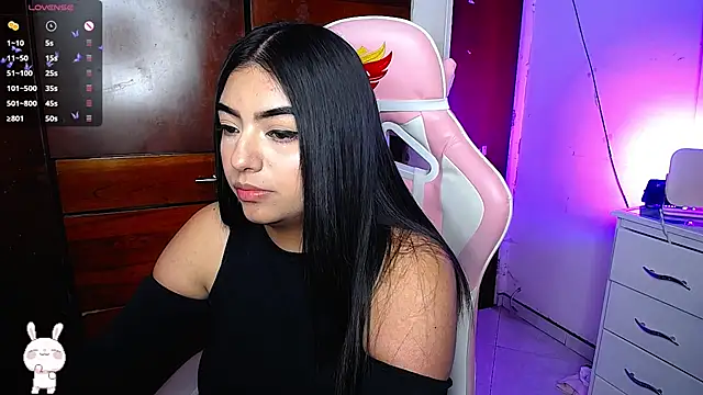 Snapshot of eva_six chatting on December 12, 2024, 7:48 pm eva six online show from December 12, 2024, 7:48 pm