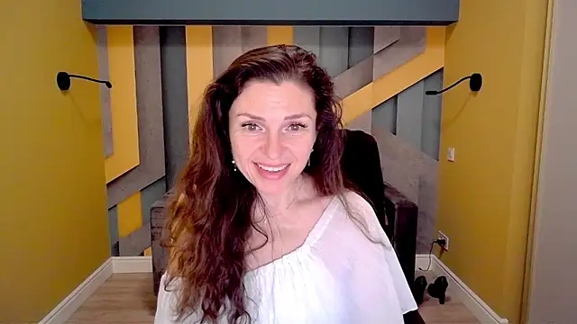 EllaLong online show from February 19, 2025, 4:00 pm